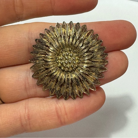 Vintage gold vermeil sterling silver filigree sunflower brooch pin - Picture 2 of 7